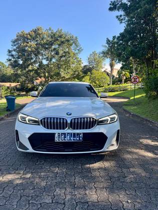 BMW 320i 2.0 16V TURBO FLEX M SPORT AUTOMÁTICO BMW 320i 2.0 16V TURBO FLEX M SPORT AUTOMÁTICO